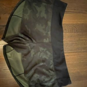 Lululemon speed up shorts low rise 2.5” size 12